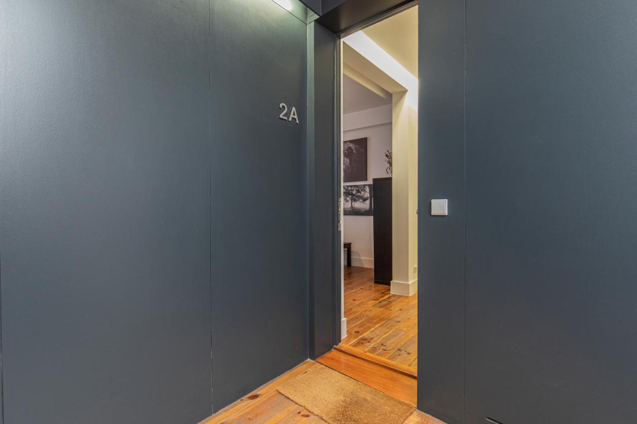 32 -Lovely 2 Bedroom Apt In Principe Real Лиссабон Экстерьер фото
